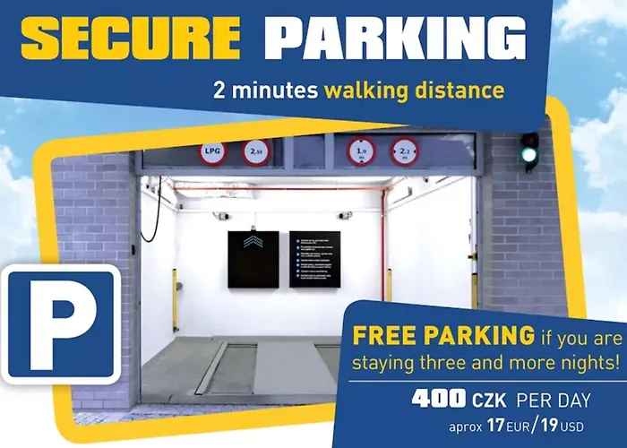Quiet Center In Hip & Foodie Area