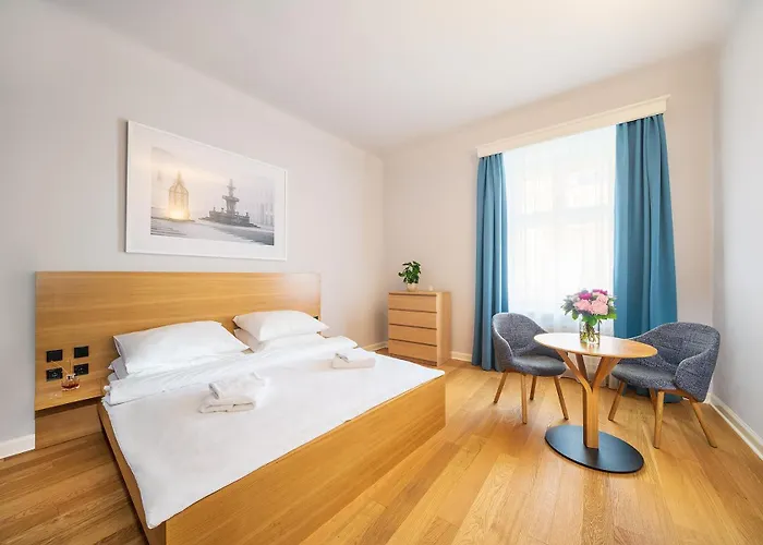 Апартаменты Quiet Center In Hip & Foodie Area *